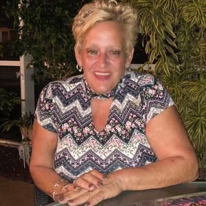 Meet your Posher, Eva